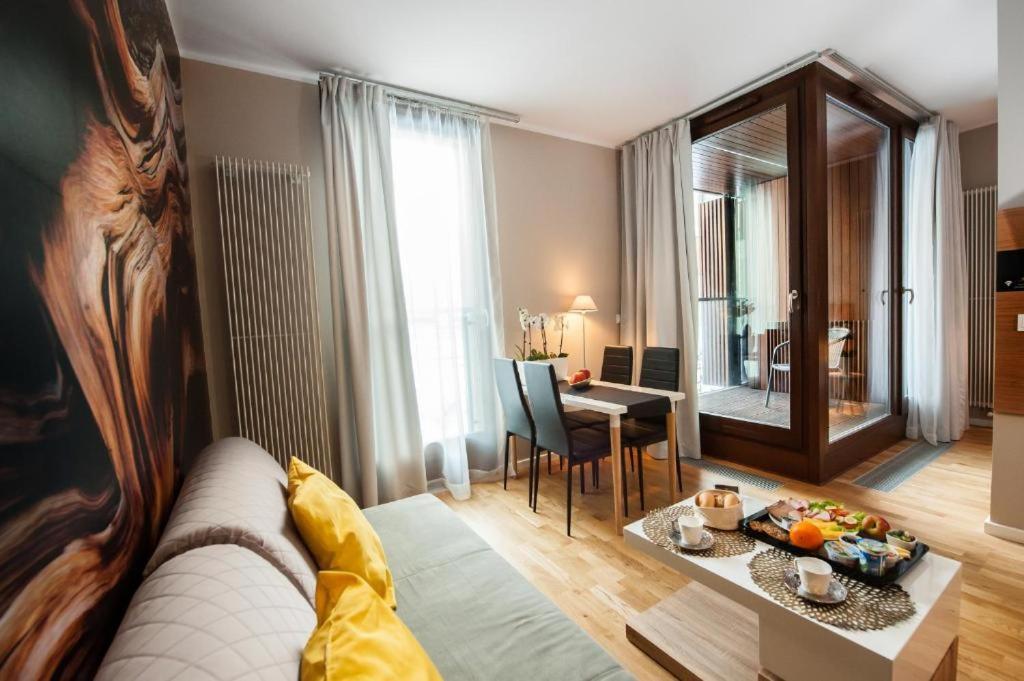 Deluxe Apartments Free Parking Warszawa Zewnętrze zdjęcie